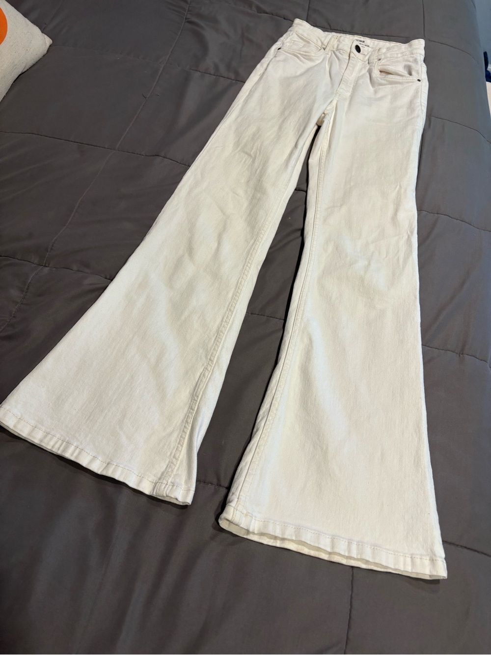 Women’s White Flared Jeans